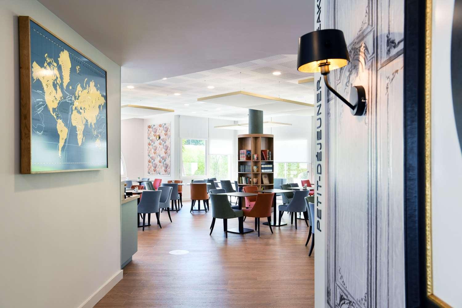 restaurant cafeteria