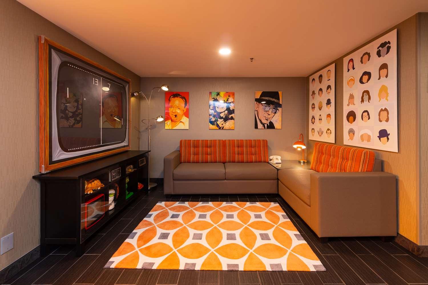 lounge