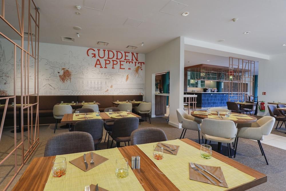 restaurant-cafeteria