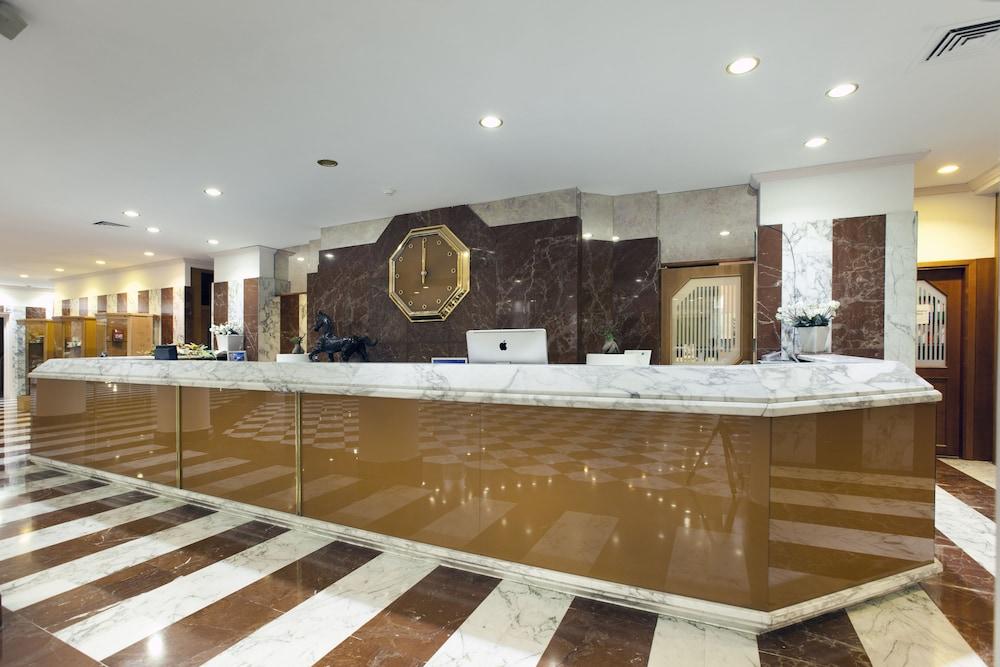 lobby