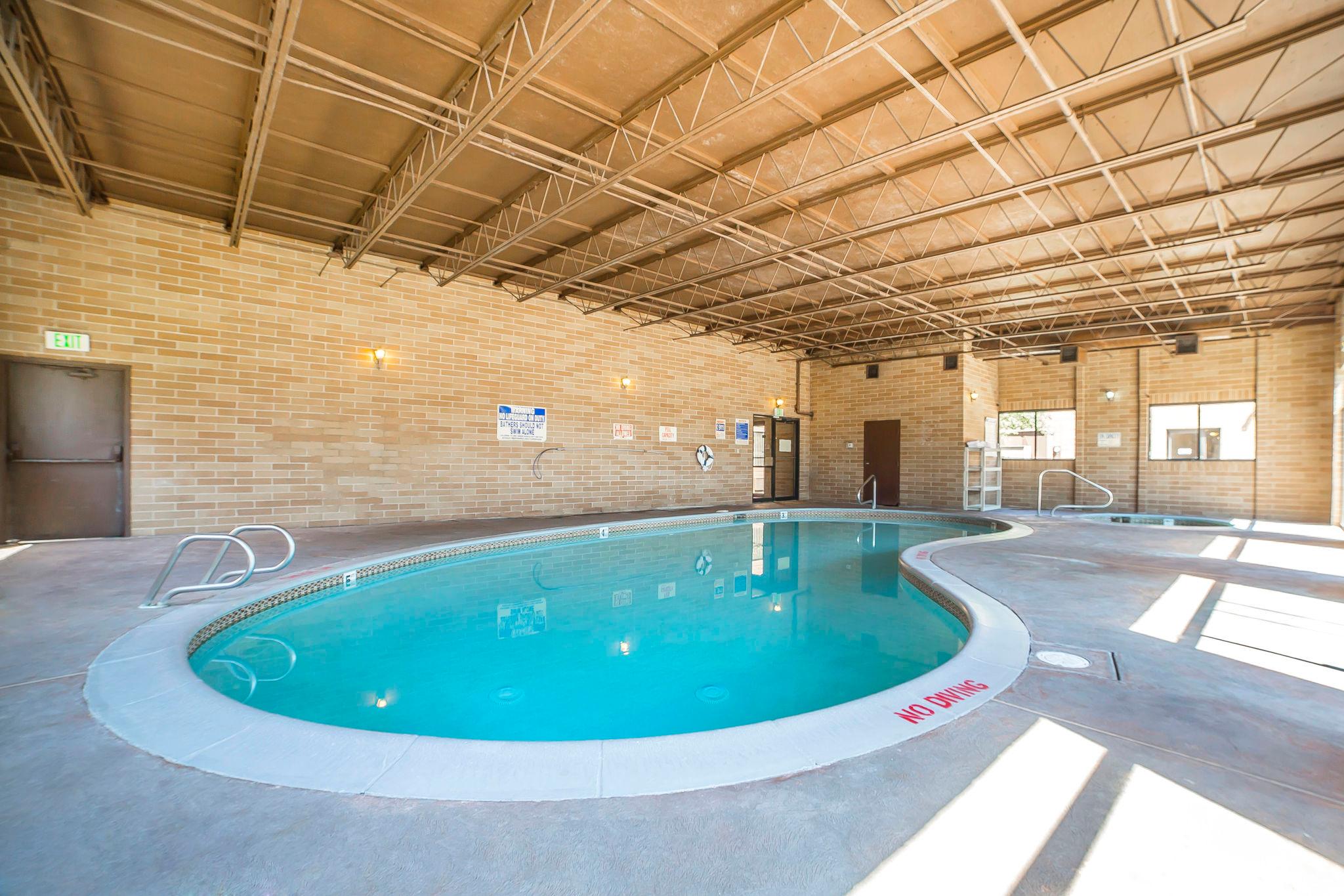 swimming pool spa