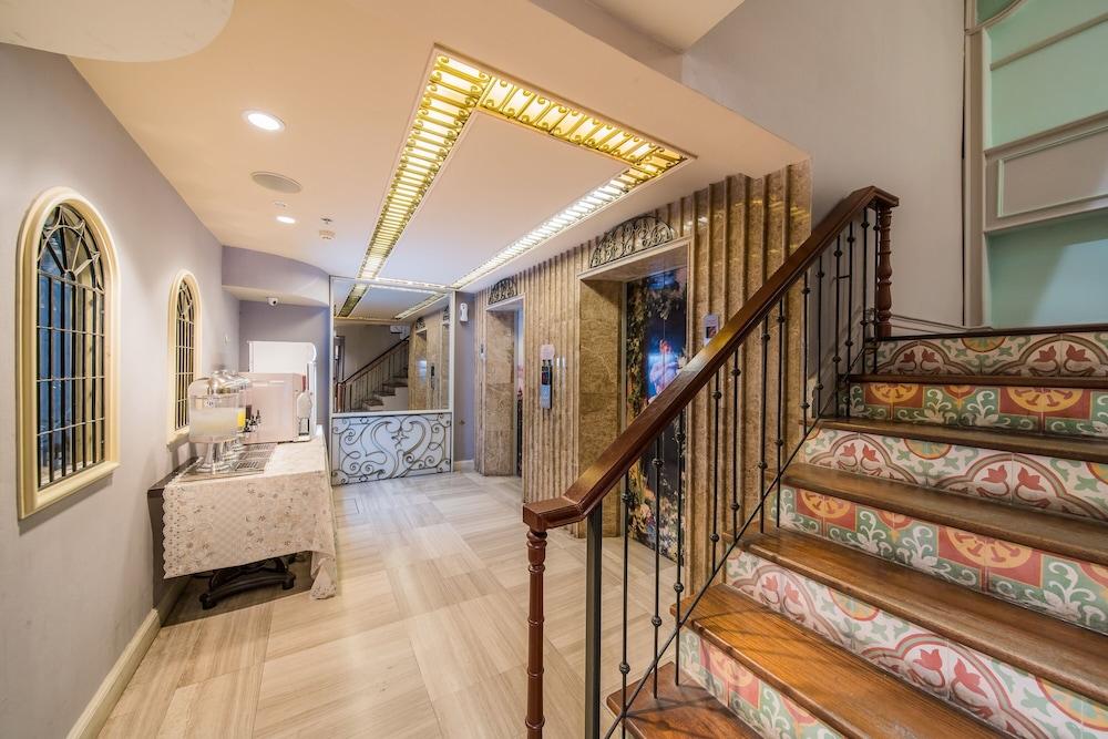 lobby