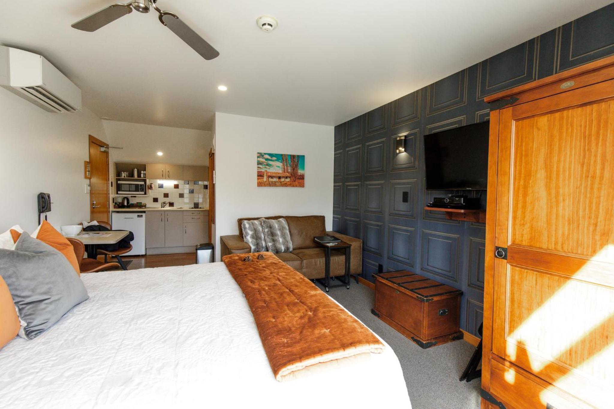 rooms