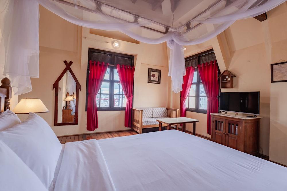 rooms