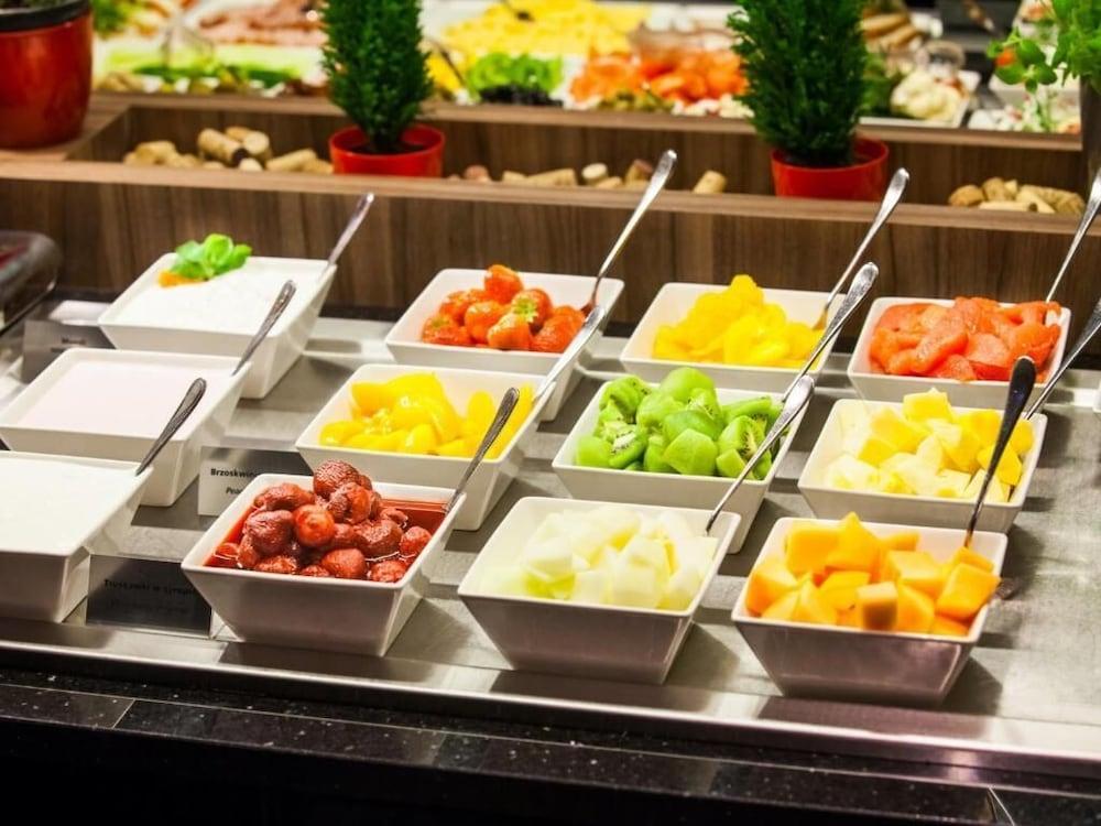 restaurant-cafeteria
