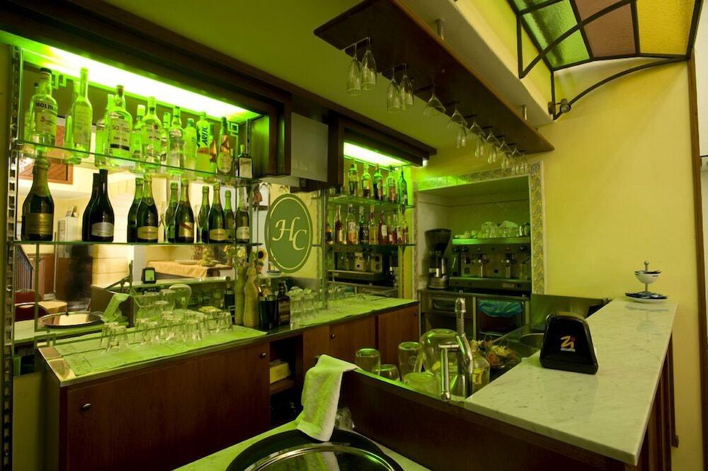 restaurant-cafeteria