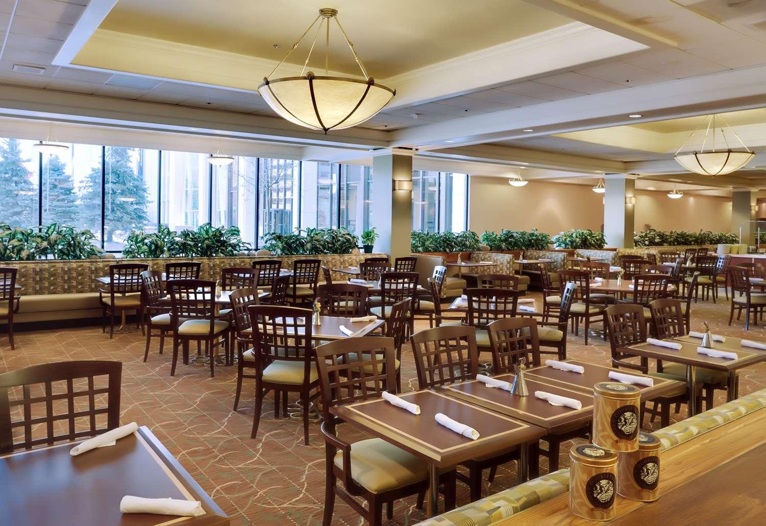 restaurant cafeteria