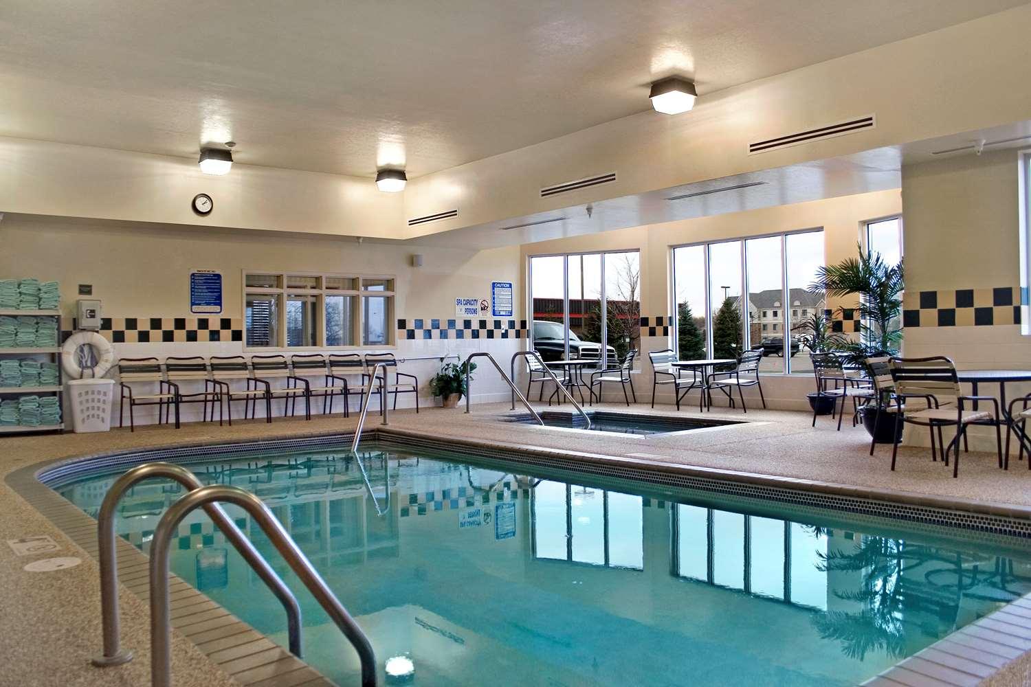 swimming pool spa