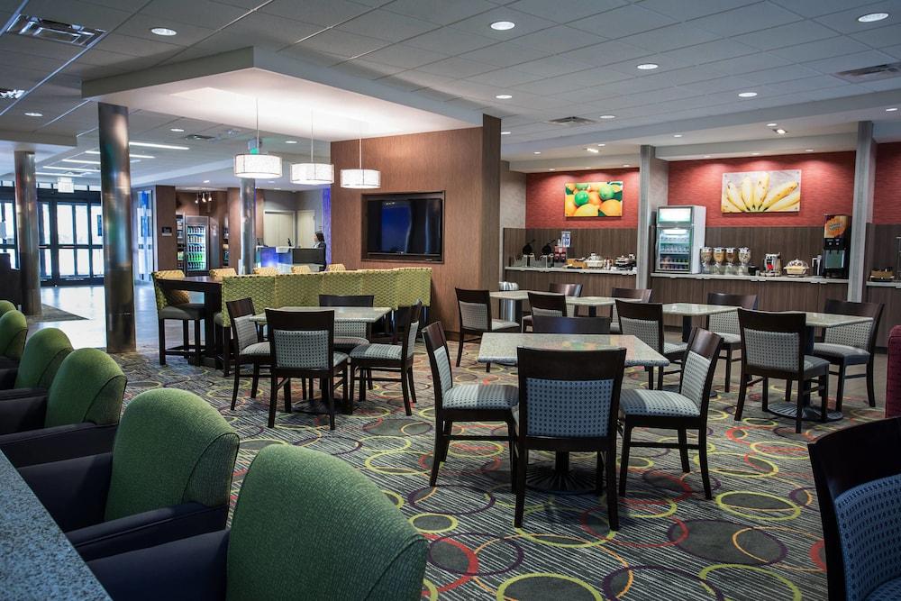 restaurant-cafeteria