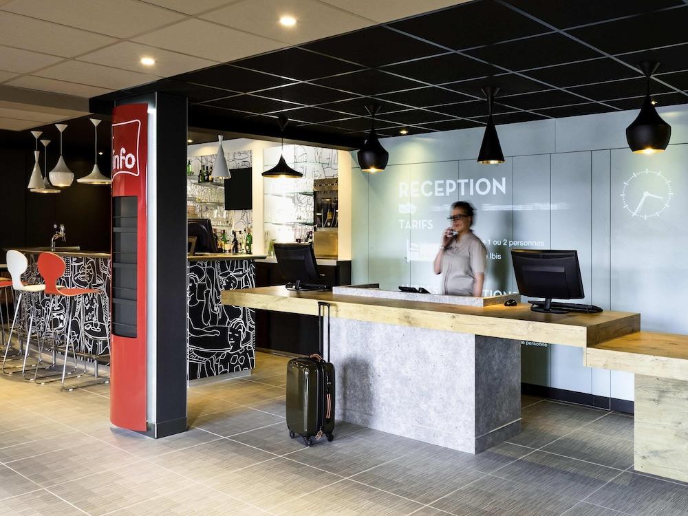 lobby