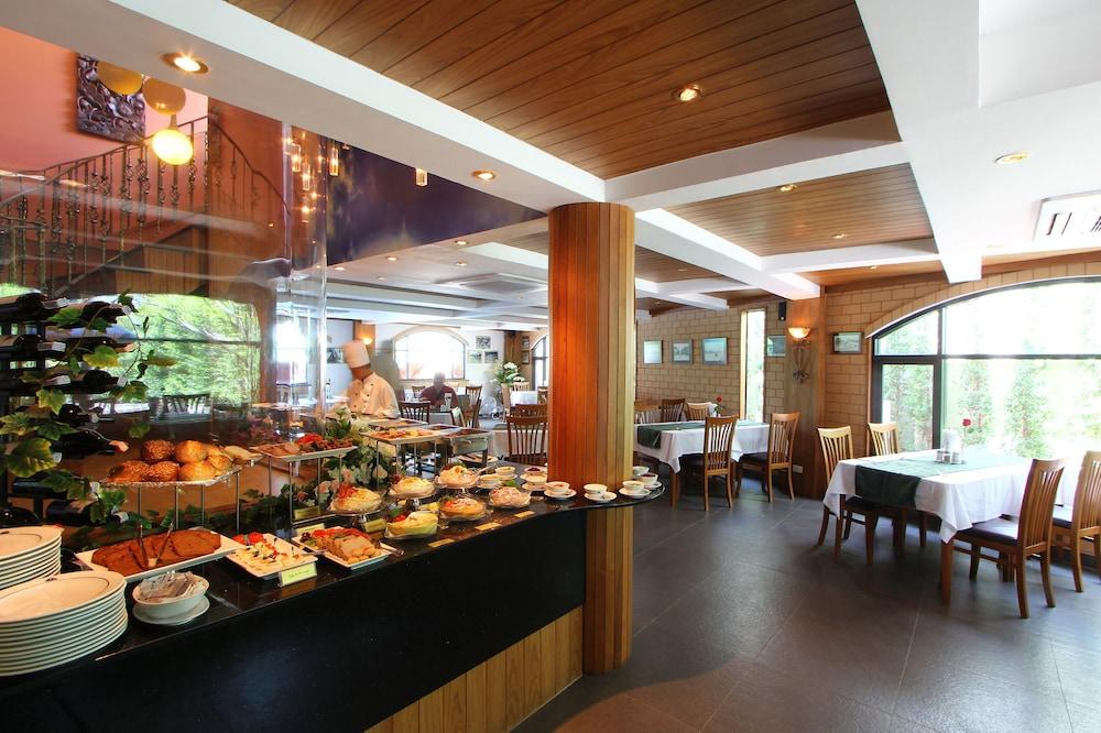restaurant-cafeteria