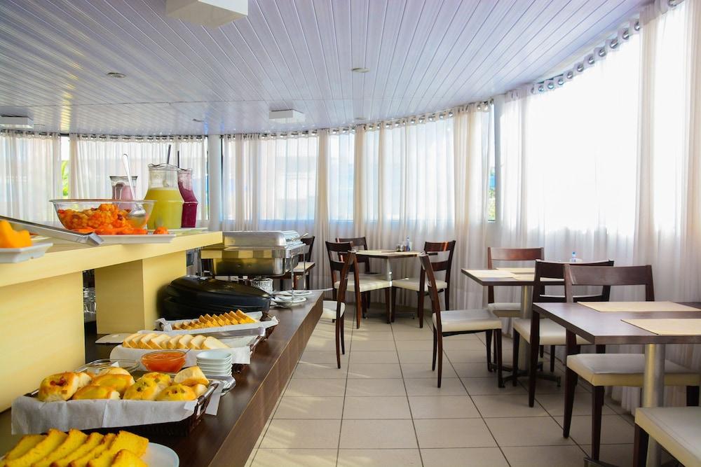 restaurant-cafeteria