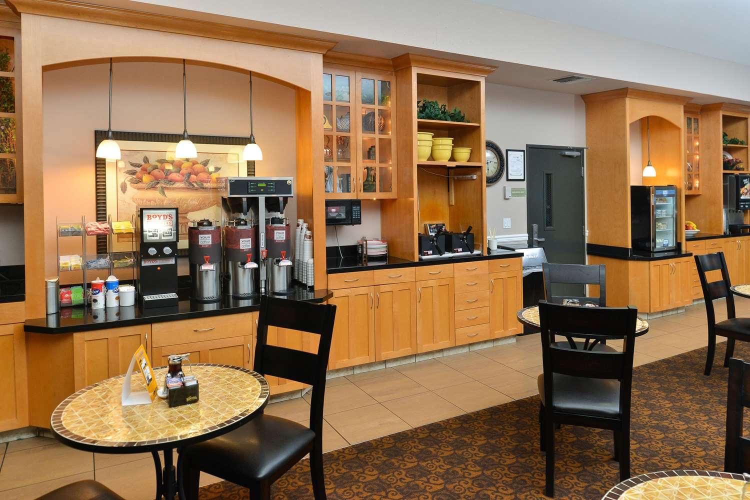 restaurant cafeteria