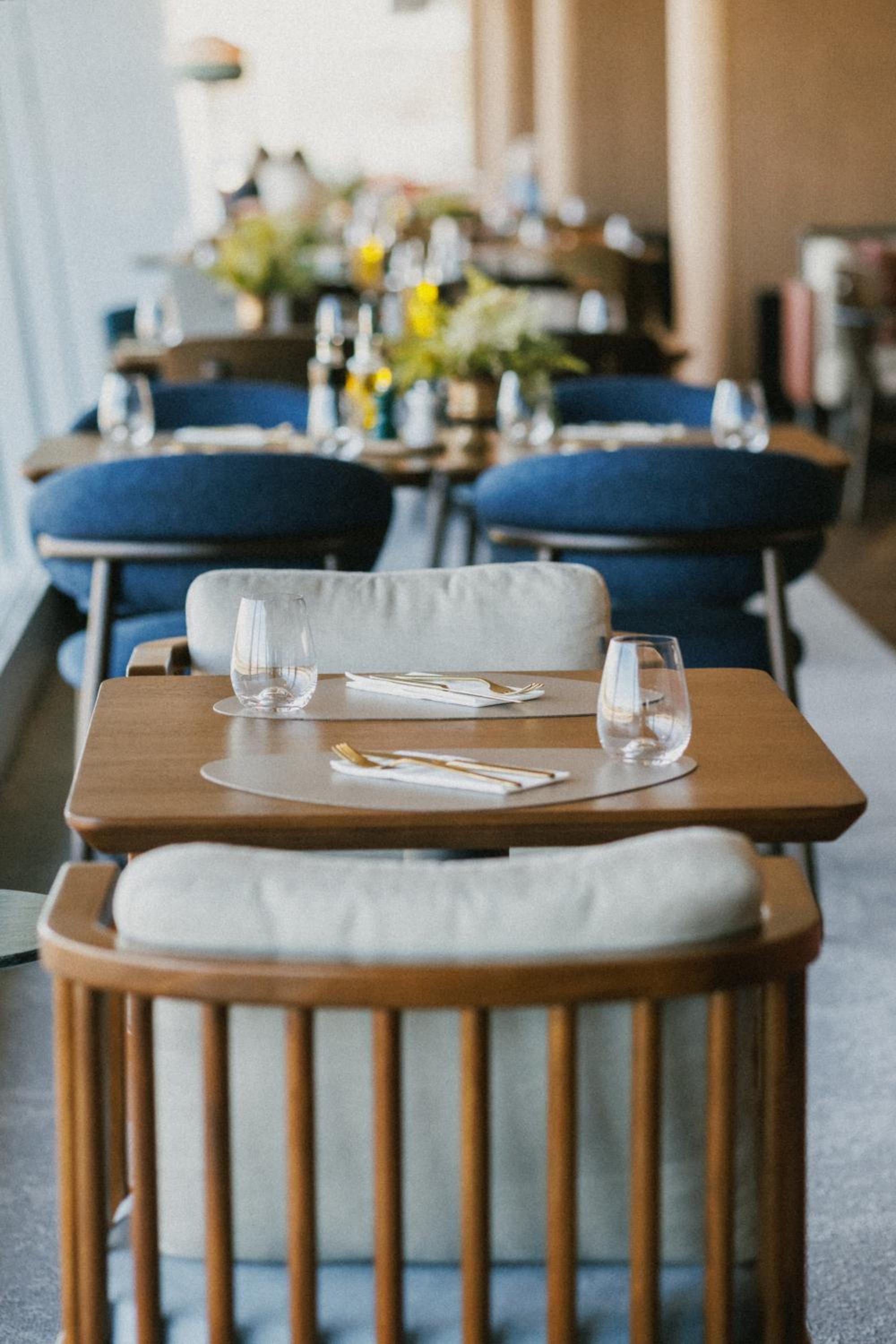 restaurant cafeteria