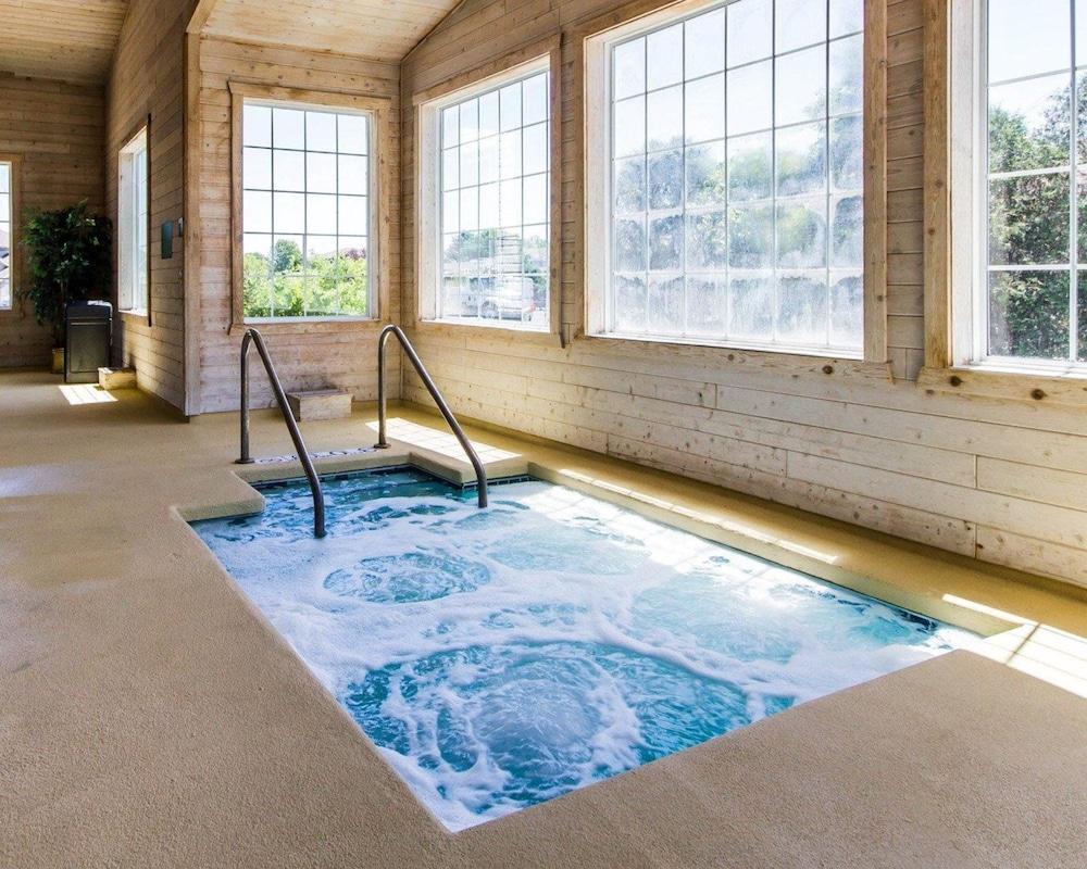 swimming pool spa