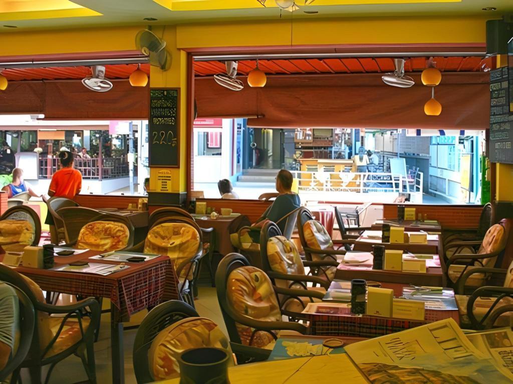restaurant cafeteria