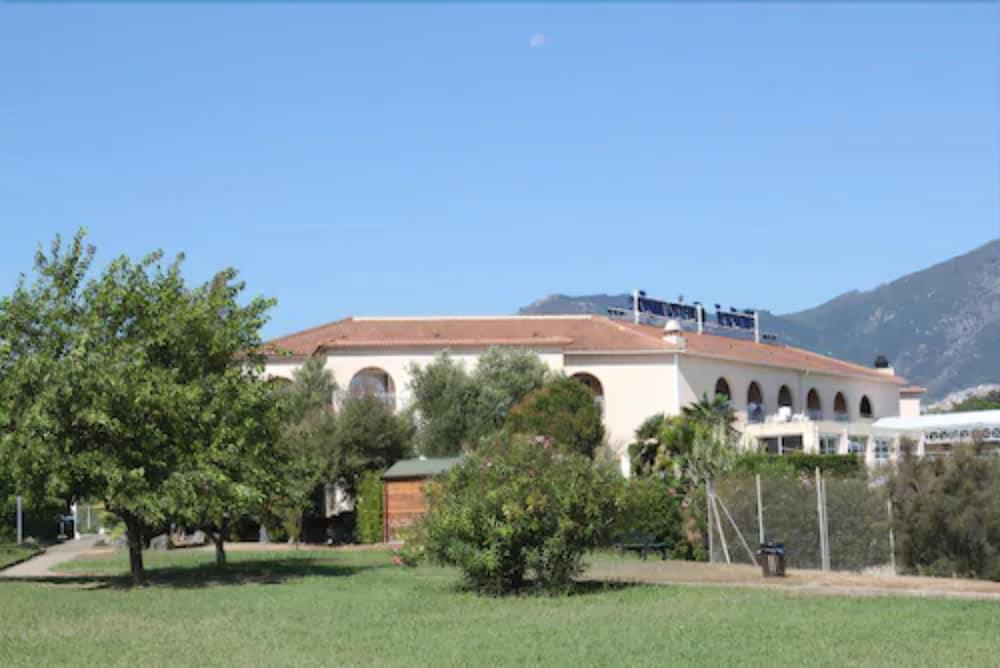 surroundings