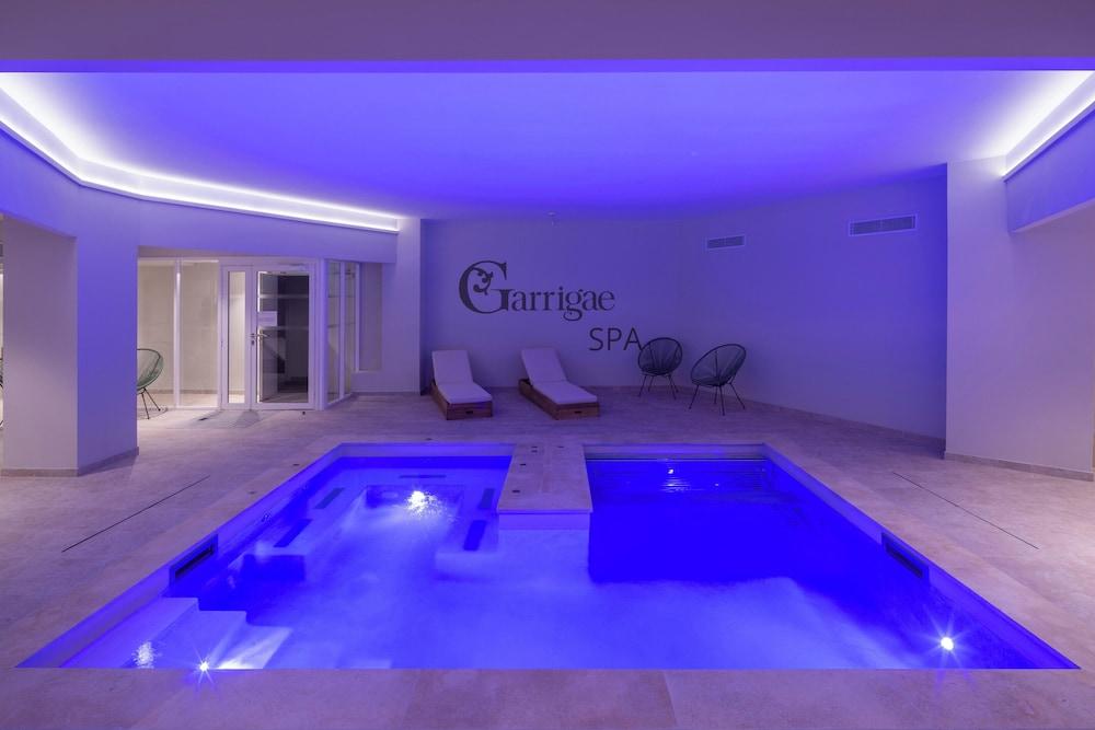 swimming pool spa