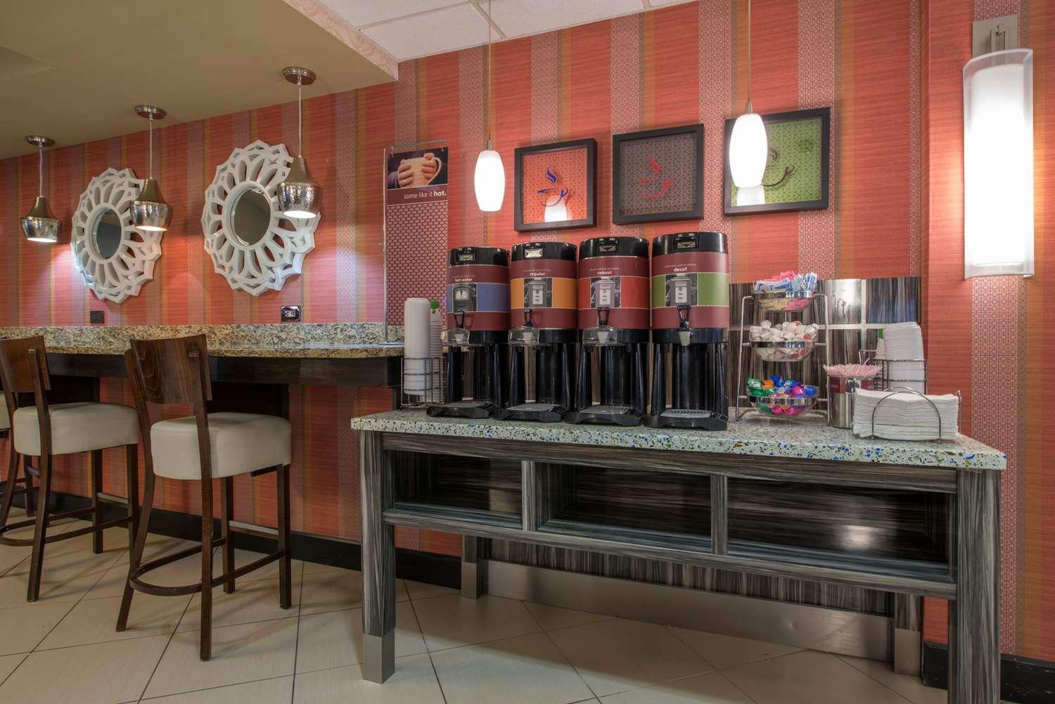 restaurant cafeteria