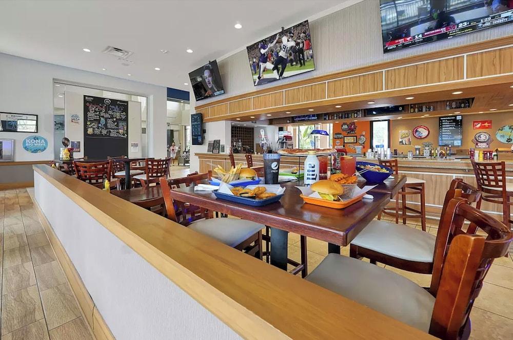 restaurant cafeteria