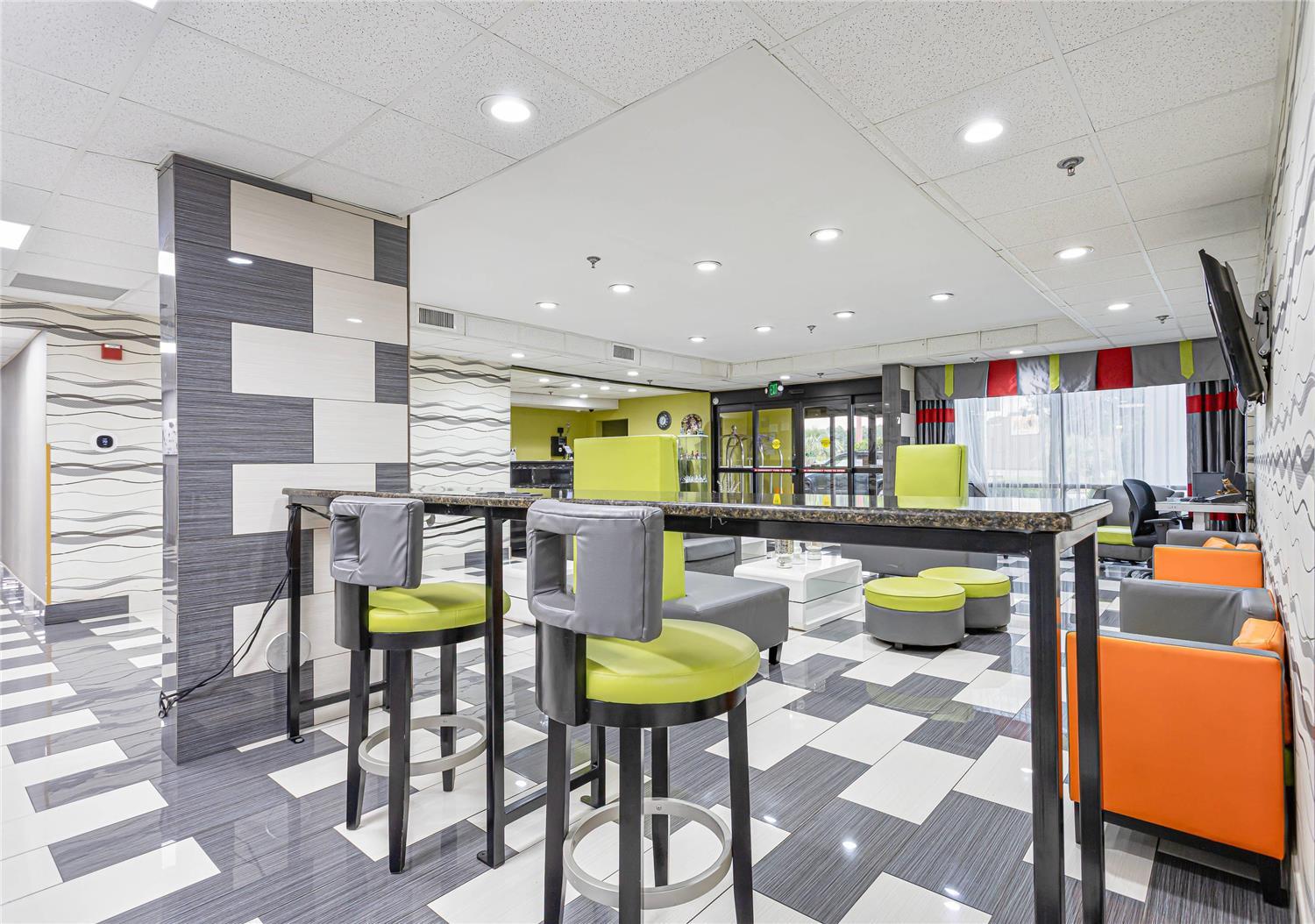restaurant cafeteria