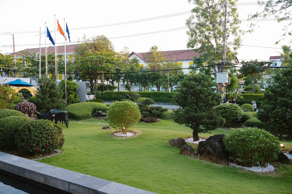 surroundings