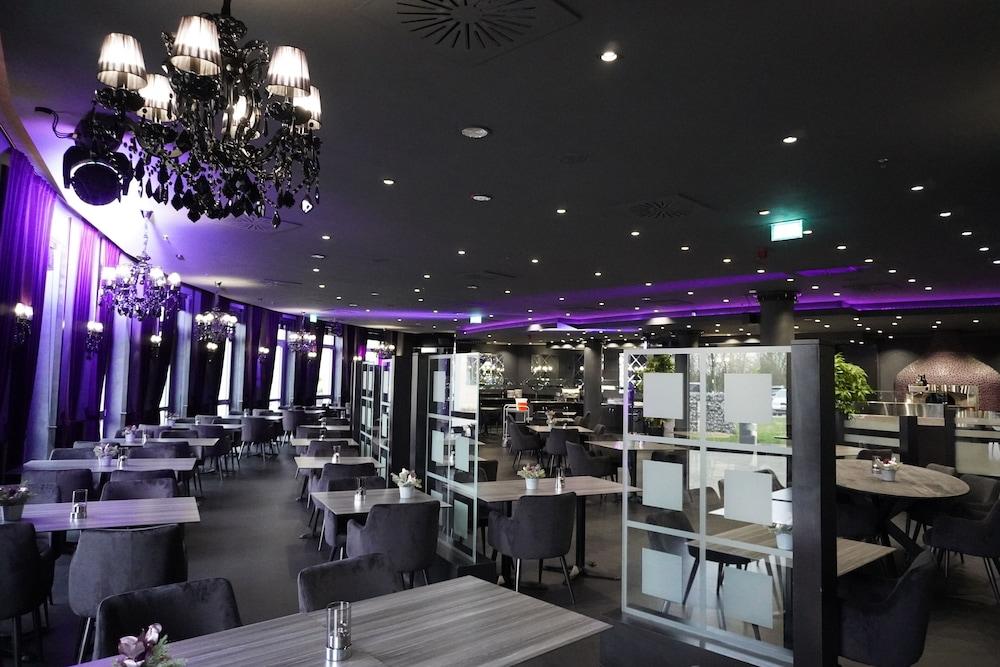 restaurant-cafeteria