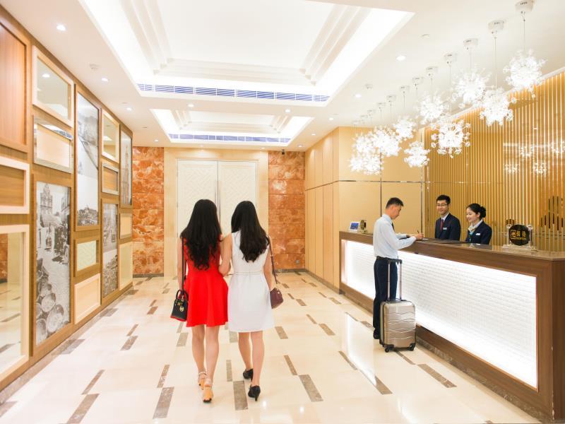 lobby