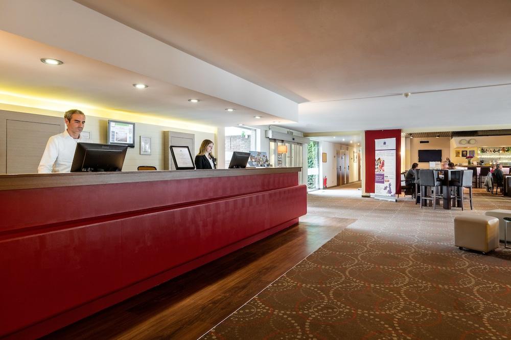 lobby