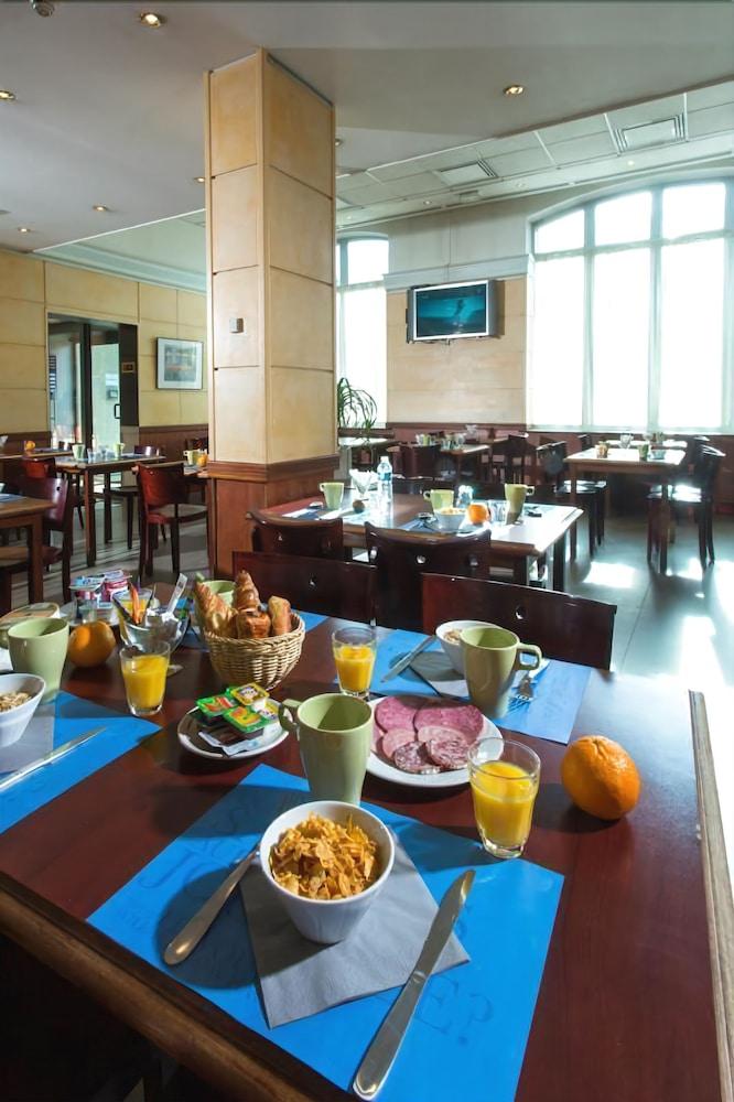 restaurant-cafeteria