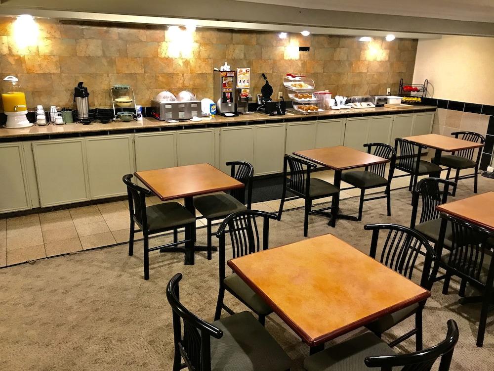 restaurant-cafeteria