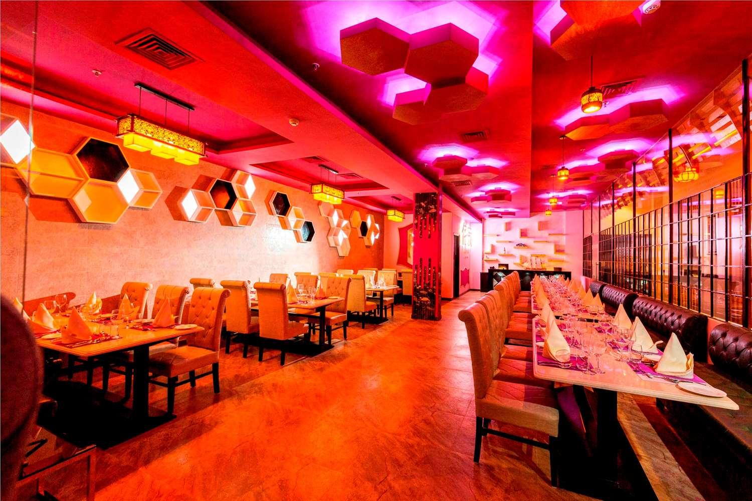 restaurant cafeteria