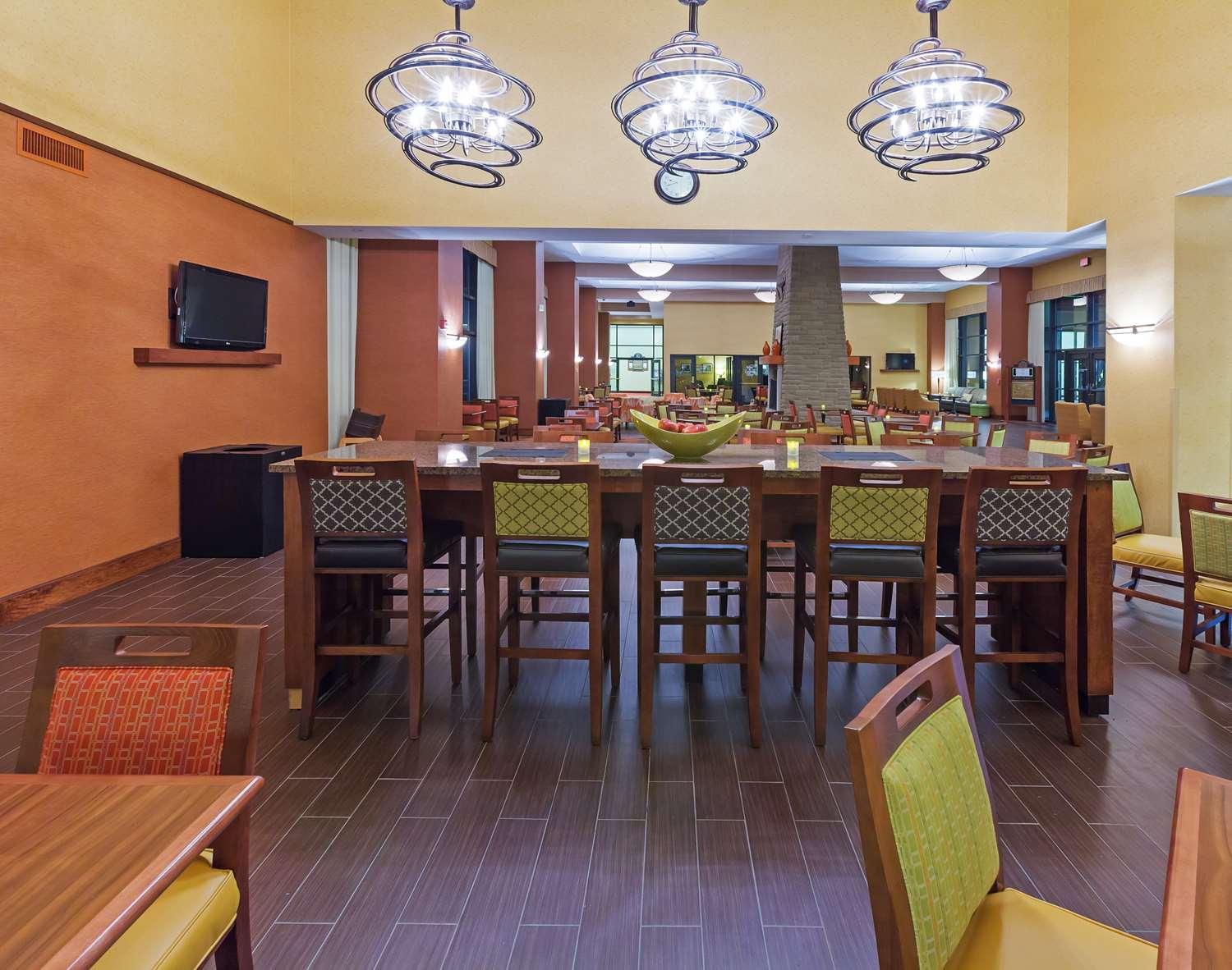 restaurant cafeteria