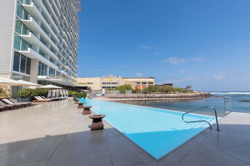 swimming pool spa
