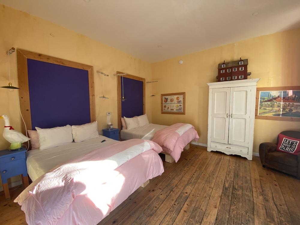 rooms
