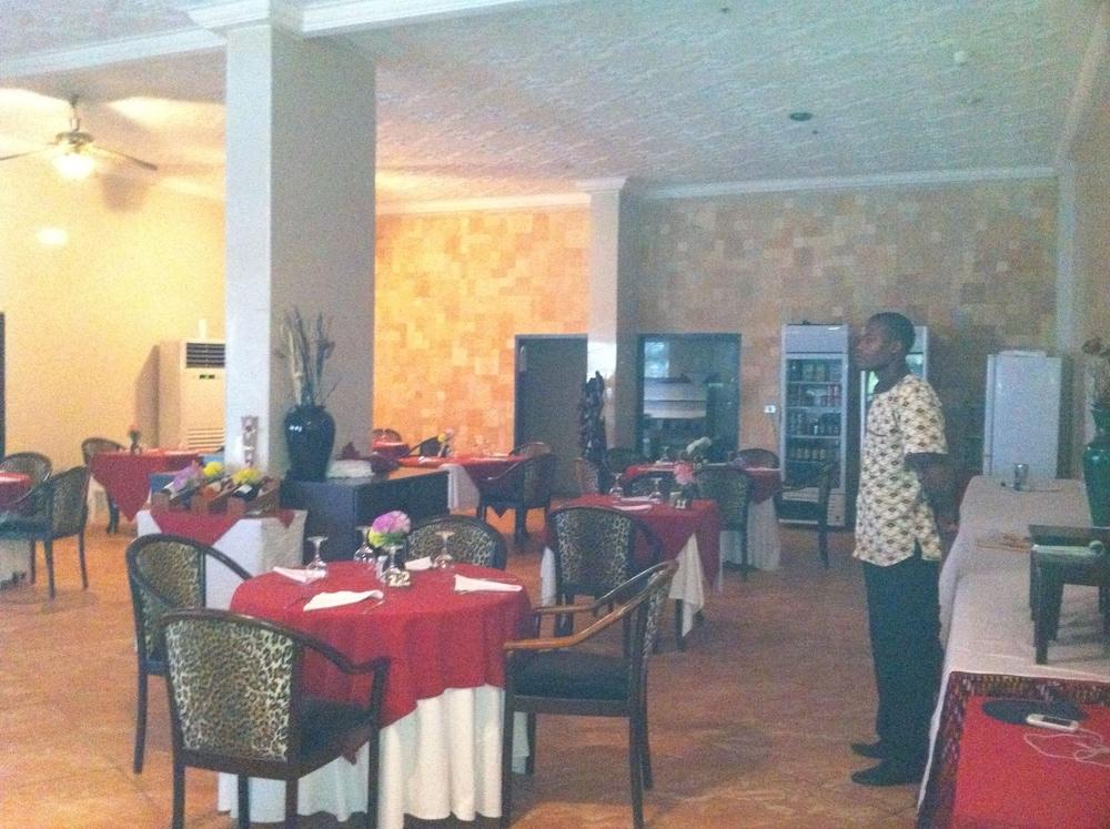 restaurant cafeteria