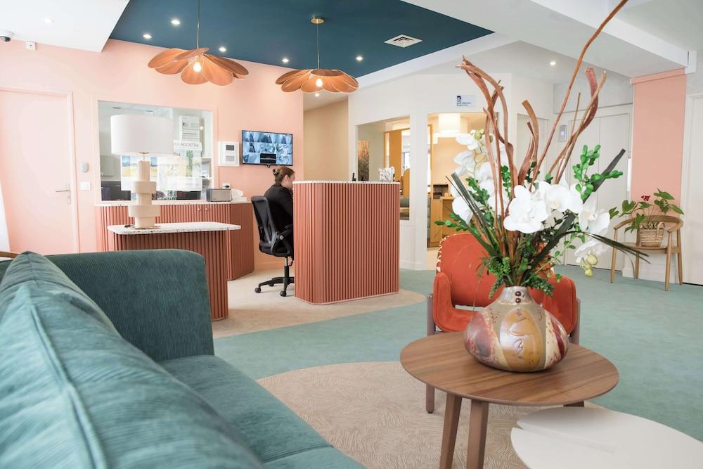 lobby