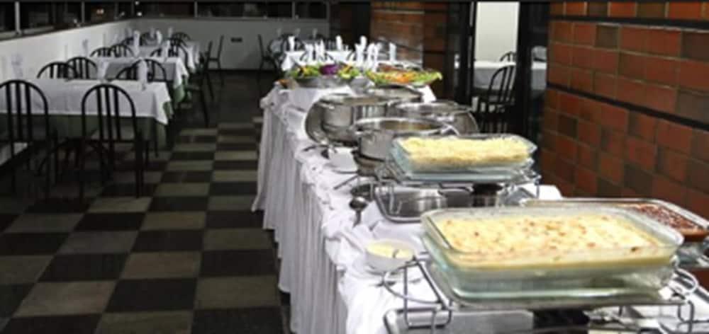 restaurant-cafeteria