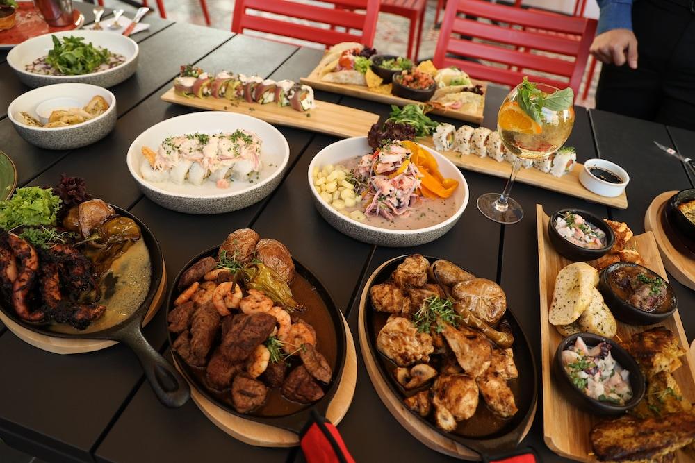 restaurant cafeteria