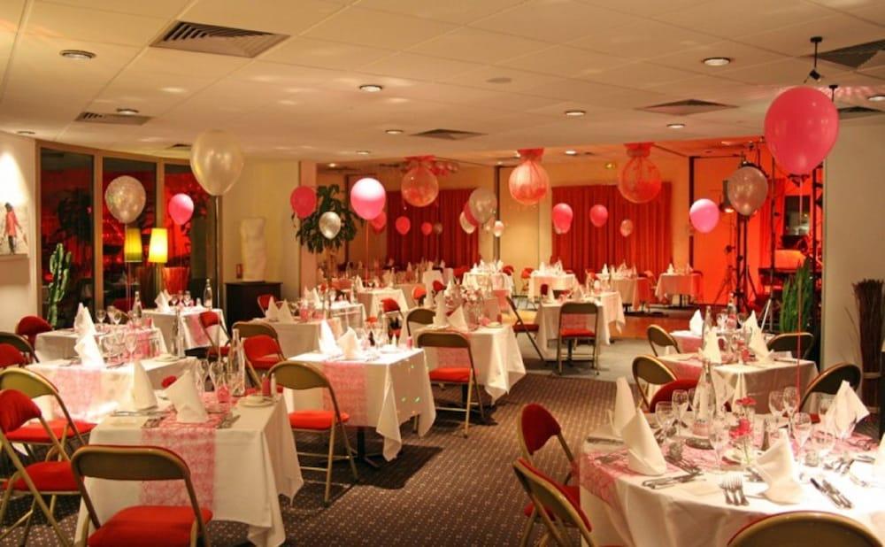 restaurant-cafeteria