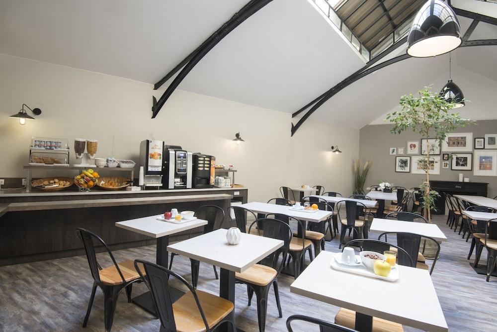 restaurant-cafeteria