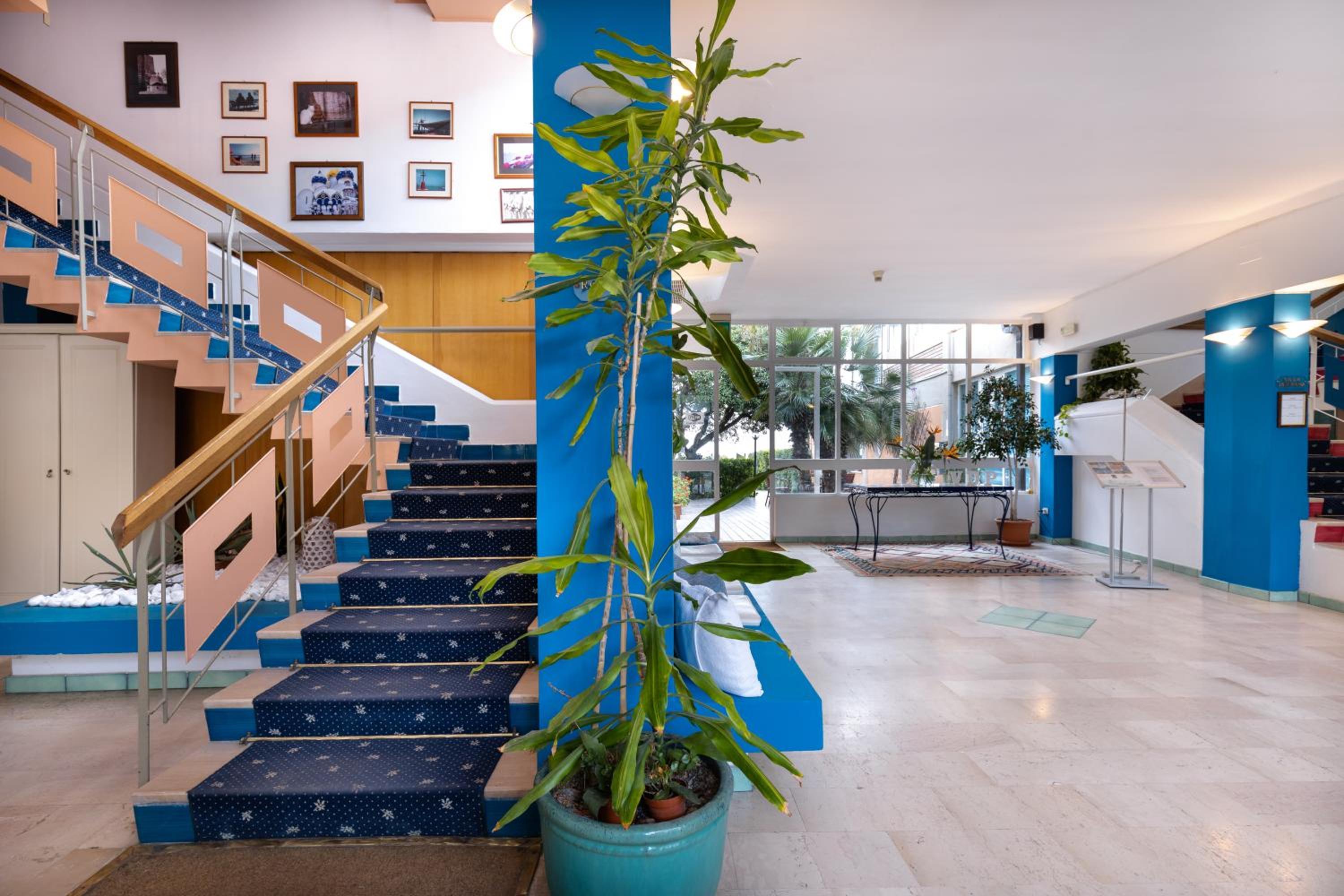 lobby