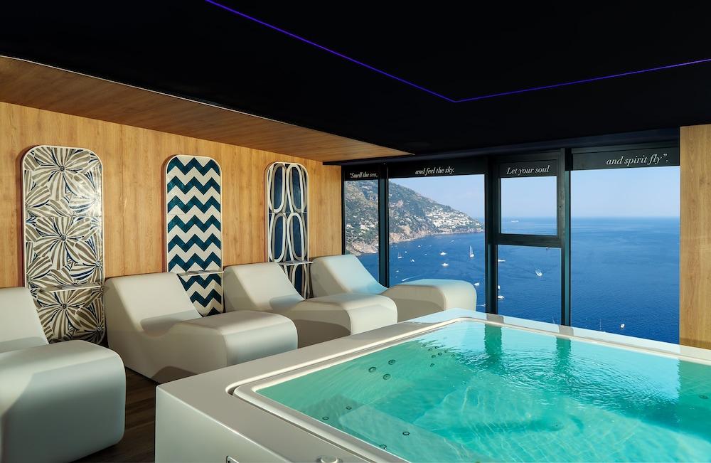 swimming pool spa