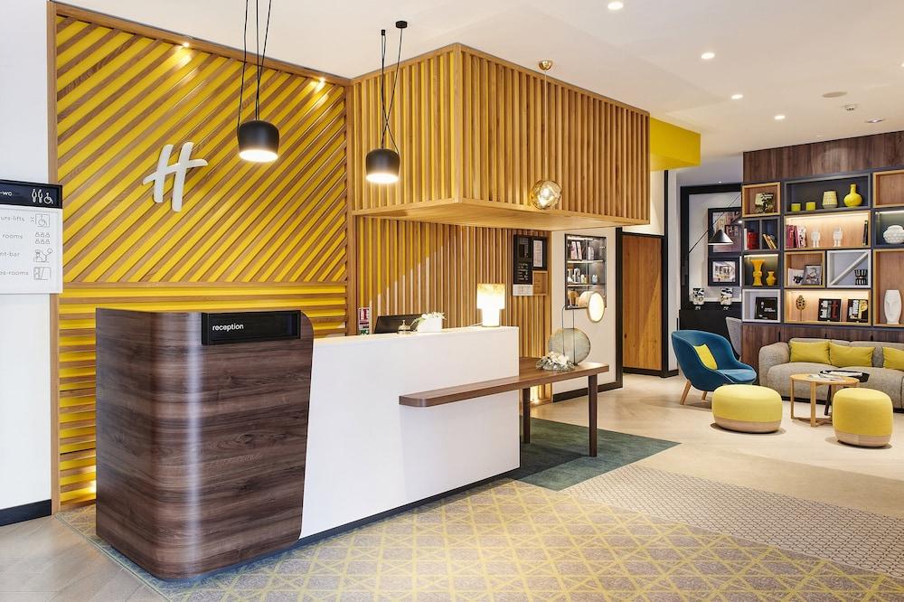 lobby