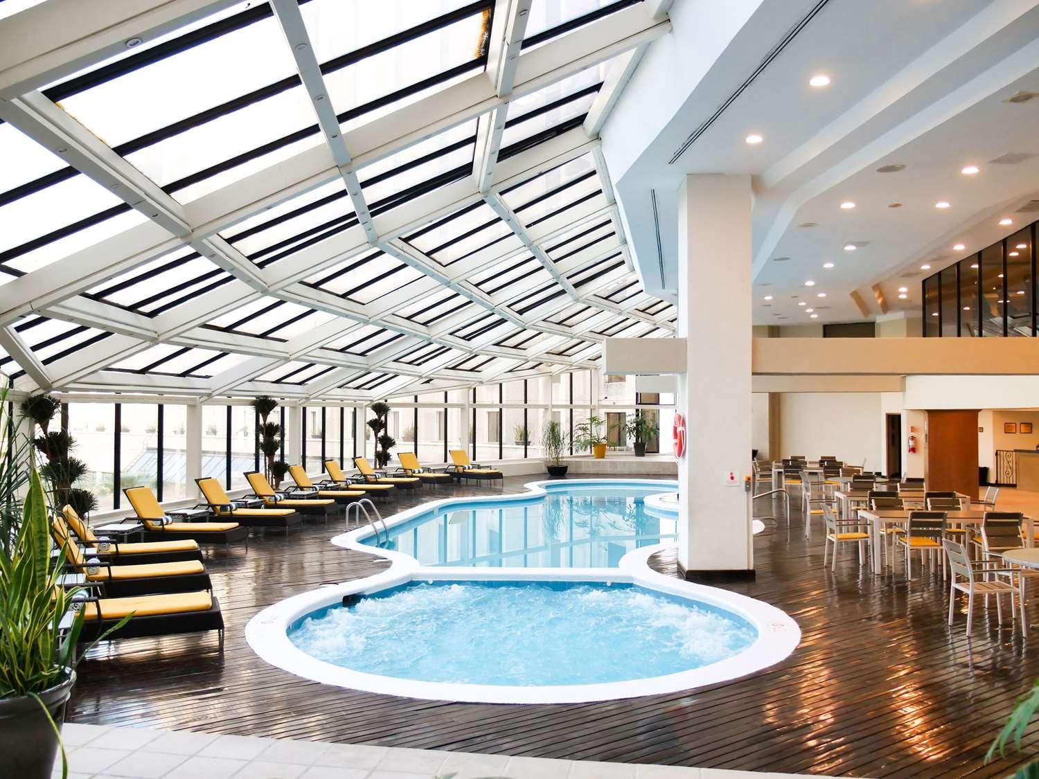 swimming pool spa
