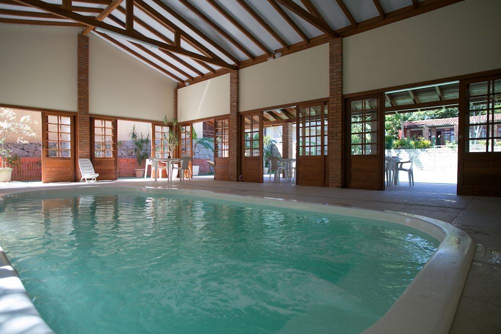 swimming pool spa