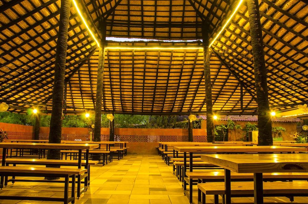 restaurant cafeteria