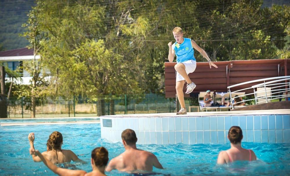 swimming pool spa