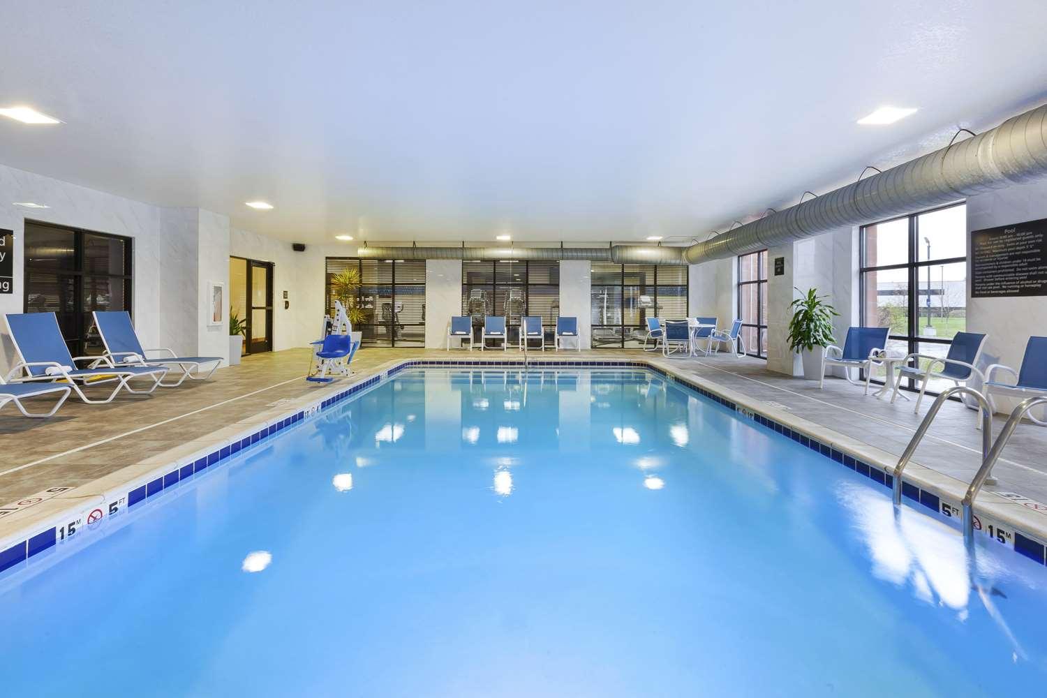swimming pool spa