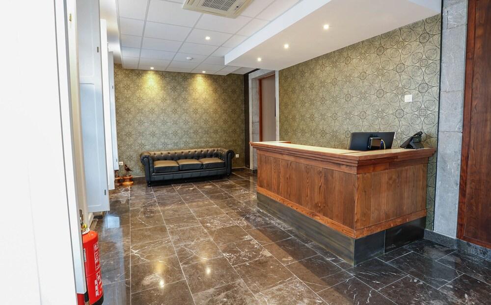 lobby